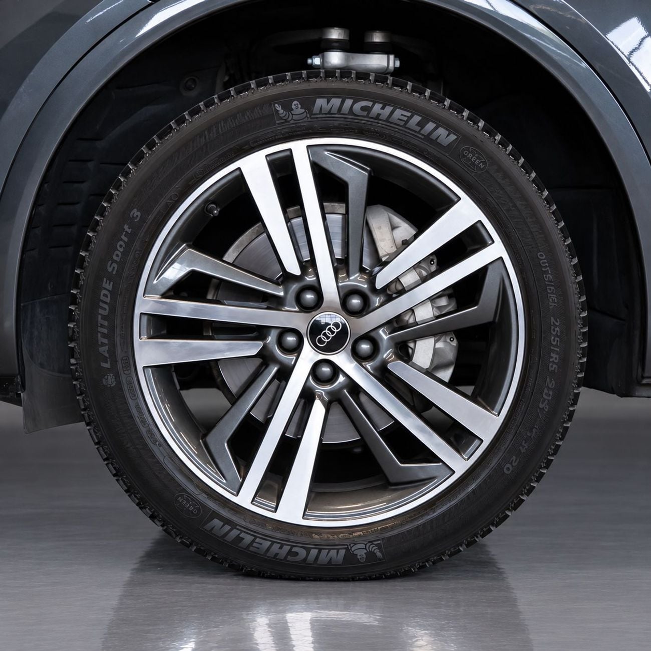 Audi Q5 45 TFSI ADVANCED 2,778 pm • 0% Downpayment • 45Tfsi • Agency Warranty And Service Package