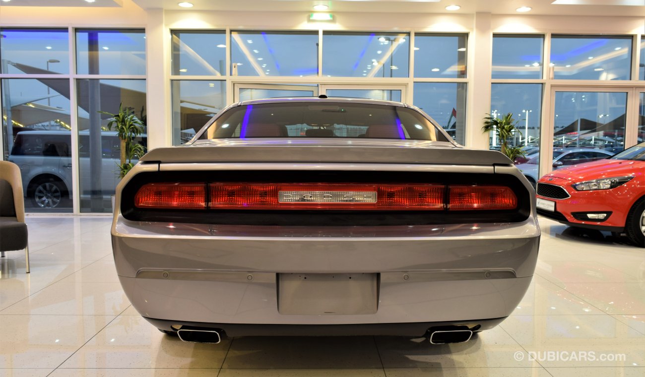 Dodge Challenger R/T 5.7-litre V8