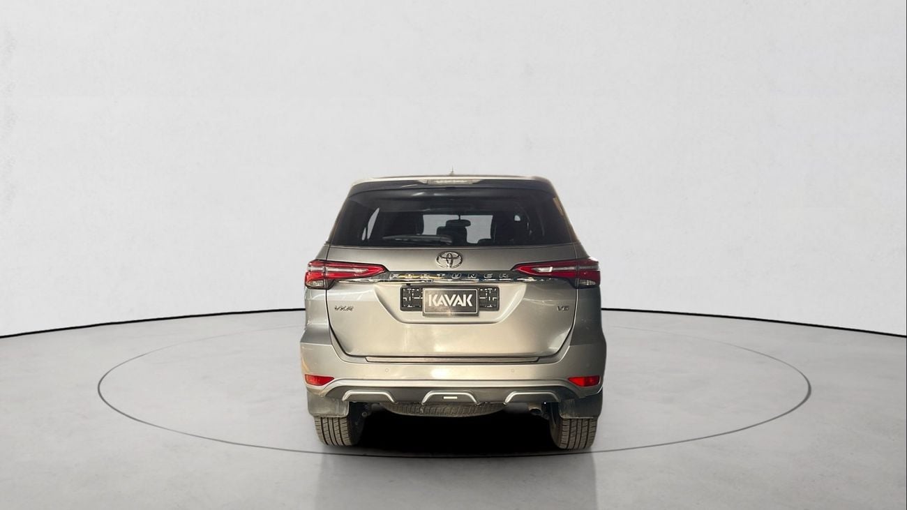Toyota Fortuner 4.0 4WD AUTO 7STR VXR RA/RB | Guaranteed Warranty | 0 Down Payment