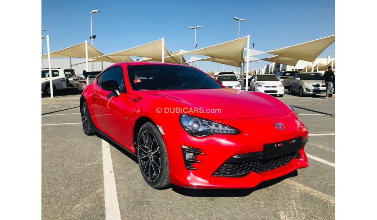 تويوتا 86 سياره نظيفه جدا بحالة الوكاله