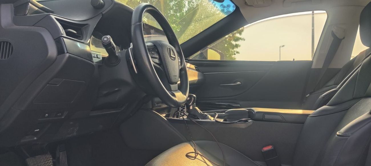 لكزس ES 350 F-Sport 3.5L