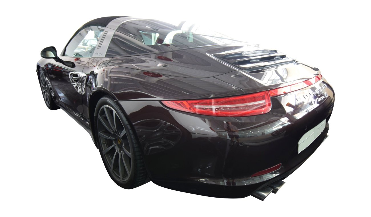 Porsche 911 Targa 4S 3.8L 2015 Model with GCC Specs