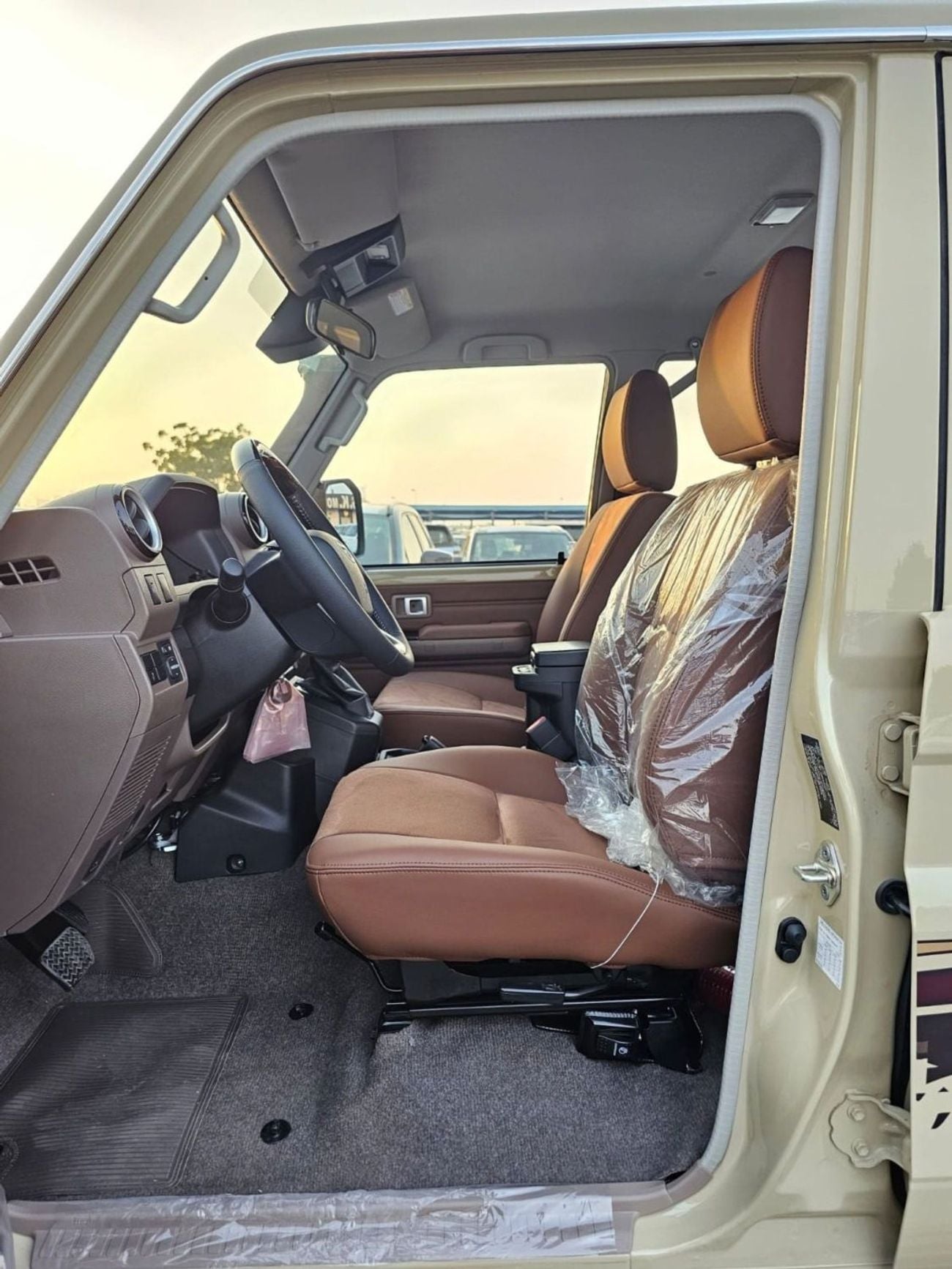 Toyota Land Cruiser 70 TOYOTA LANDCRUISER LC76 HARDTOP 5DOOR LX Z1 || 2.8L DIESEL V4 A/T 4WD | RADAR | WINCH ,SNORKEL | FUL