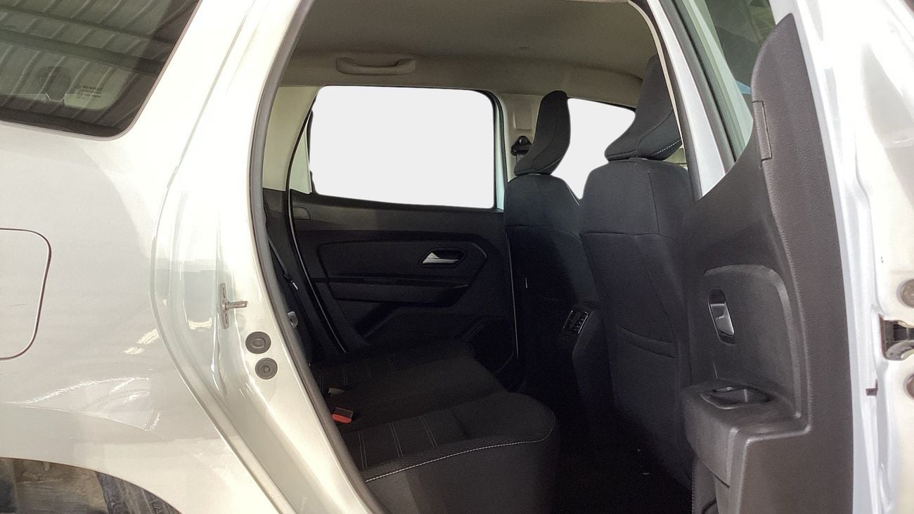 Renault Duster 1.6 L 115 2WD AUTO SE ABS | Guaranteed Warranty | 0 Down Payment