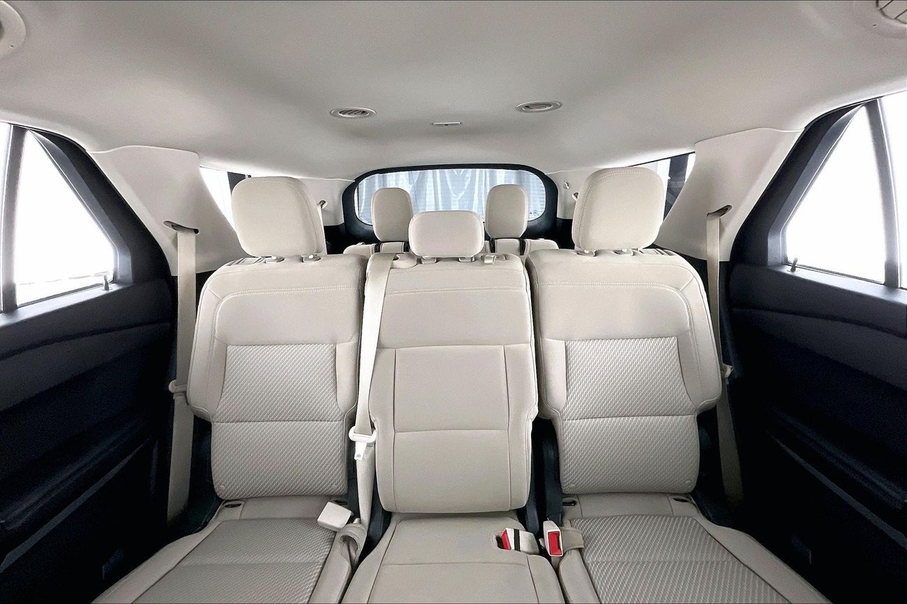 Ford Explorer XL / Standard | 1 year free warranty | 1.99% financing rate | Flood Free