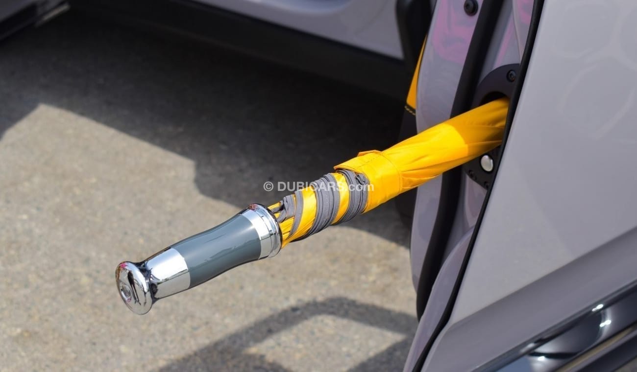 Rolls-Royce Cullinan . Local Registration + 5%