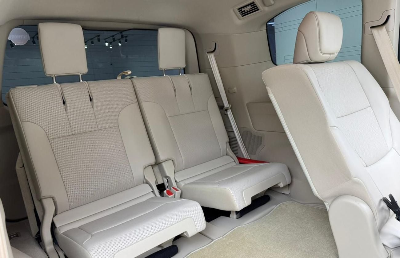 Toyota Land Cruiser 2023 Toyota Land Cruiser GXR, 2028 Toyota Warranty, Full Toyota Service History, Very Low Km, GCC