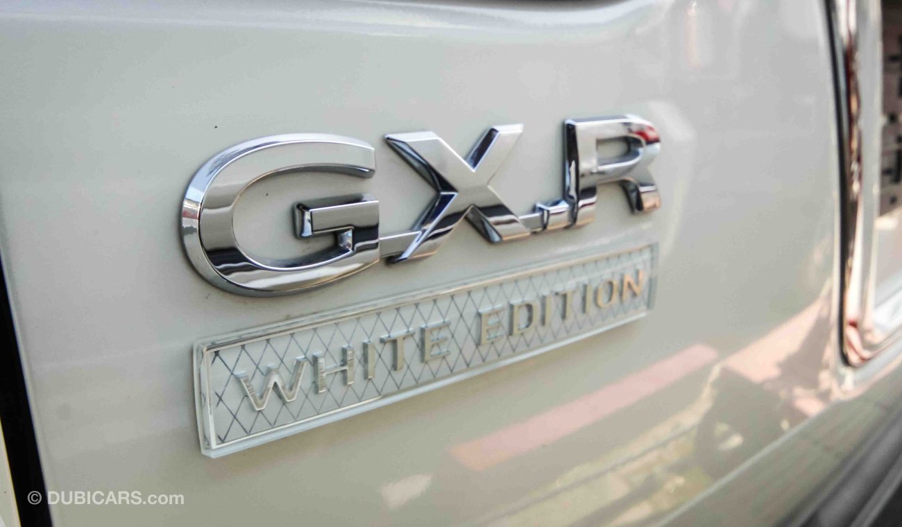 تويوتا لاند كروزر GX.R White Edition