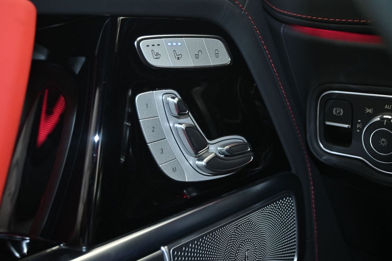 Mercedes-Benz G 63 AMG 4MATIC SUV Mercedes AMG G63 4.0-litre V8 Bi-Turbo, Model 2026 Color White