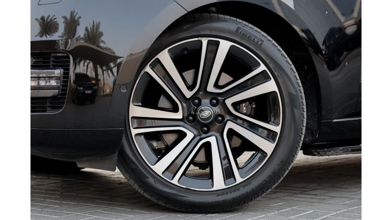 لاند روفر رينج روفر Range Rover Vogue HSE P400 2023 GCC under Agency Warranty with Flexible Down-Payment/ Flood Free.