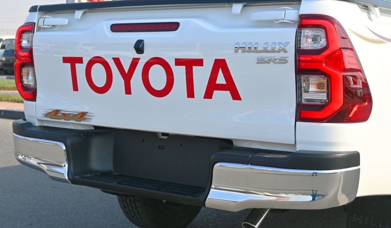 تويوتا هيلوكس GLX 2.7L Double Cab Utility 4WD M/T