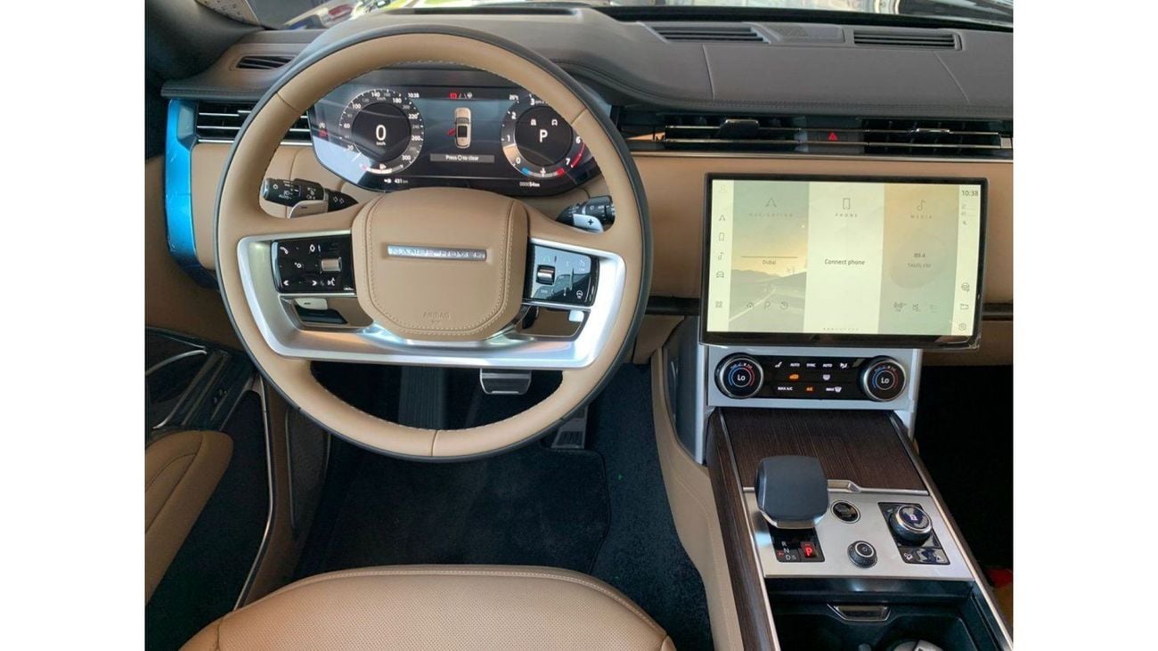 Land Rover Range Rover GCC Spec / Under Warranty