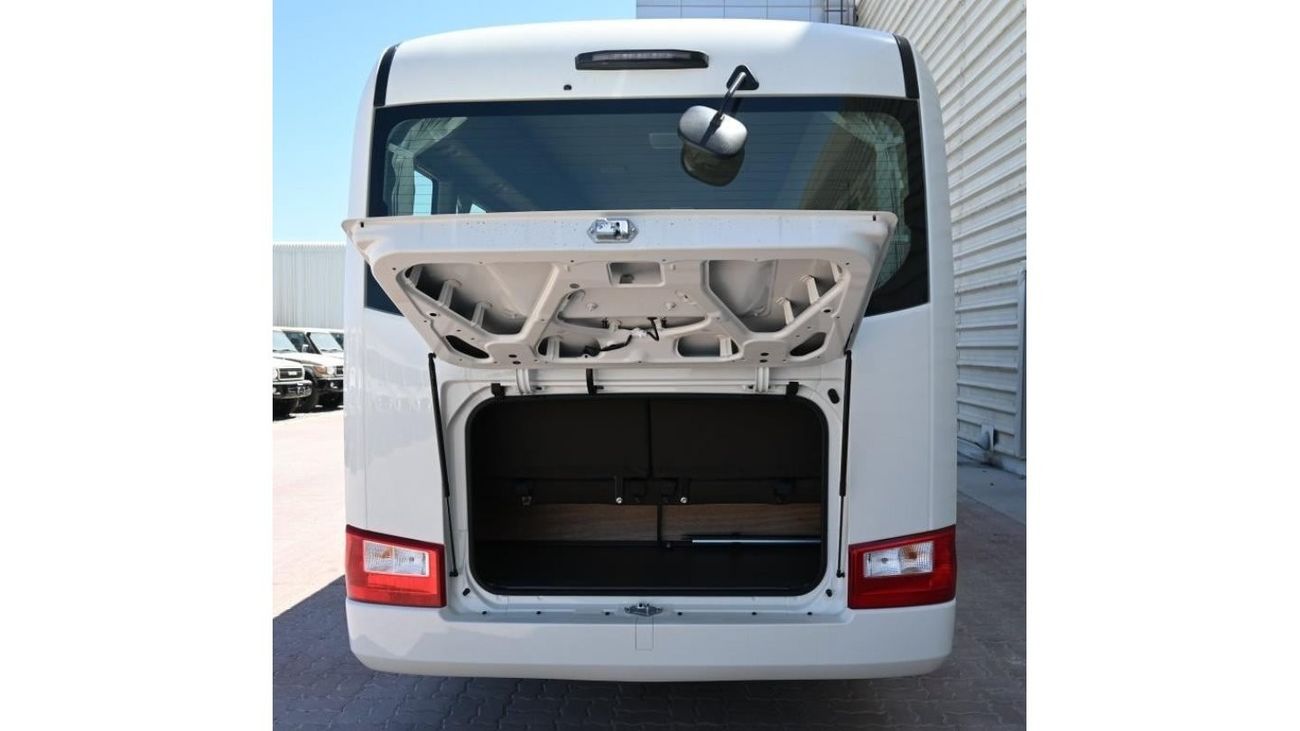 Toyota Coaster V6 4.2L DSL 23 Seater GCC Specs 2023YM