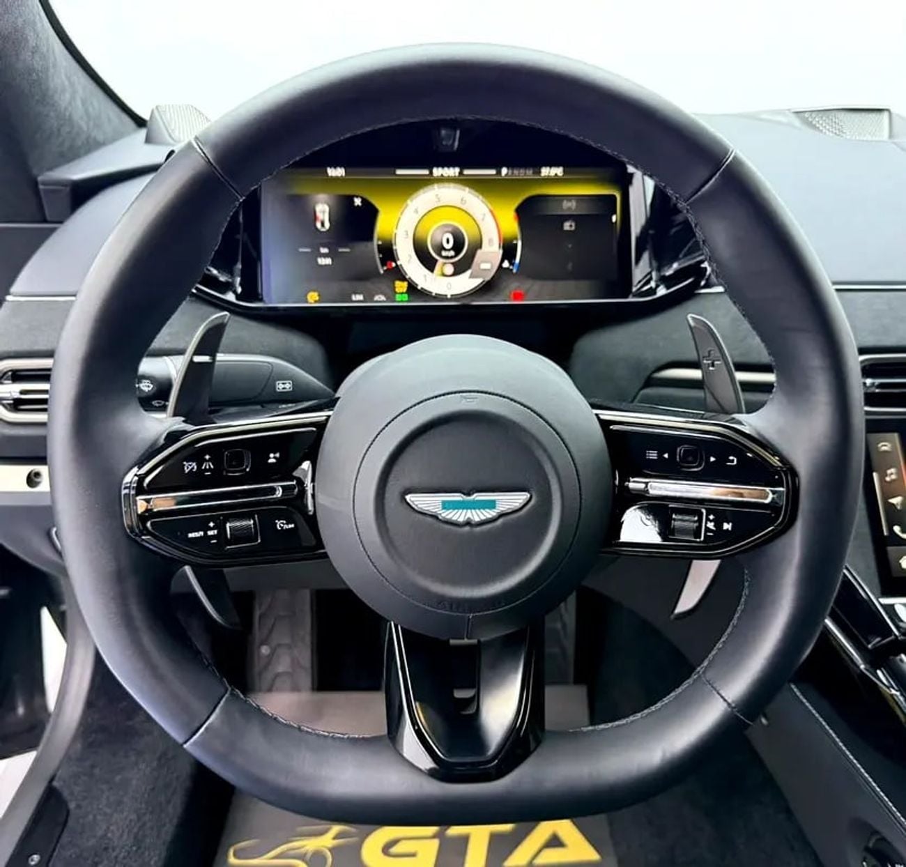 Aston Martin Vantage STANDARD V8, Warranty, Very Low Km, Fully Loaded, GCC