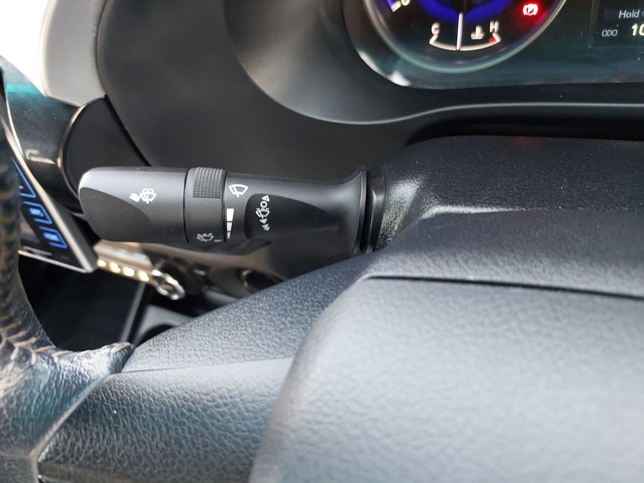 Toyota Hilux TOYOTA HILUX PICK UP RHD 2019 MODEL 2.8 L DIESEL AUTOMATIC(PM21706)