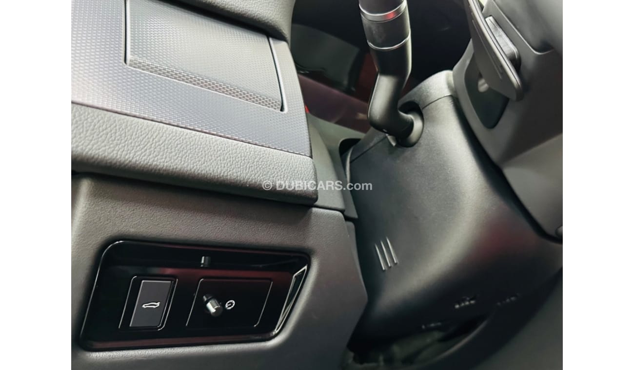 Jaguar XF R-Sport GCC … FSH .. V6 .. Perfect Condition .. Top Range .. R Sport .