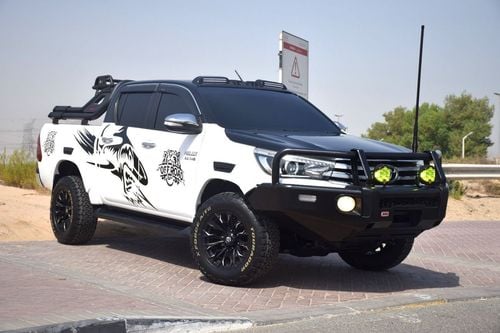 تويوتا هيلوكس 4x4 Diesel (2.8L) Manual (Right Hand Drive)