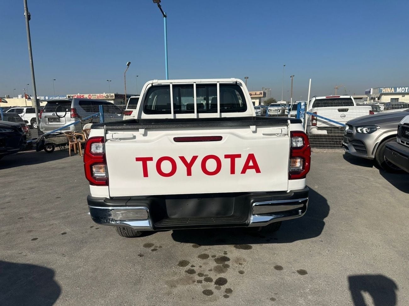 تويوتا هيلوكس GL 2.4L Double Cab Utility