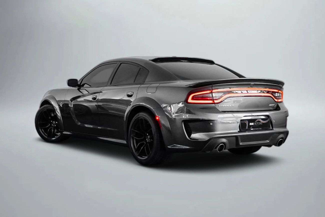 Dodge Charger SRT Hellcat 6.2L (707 HP)
