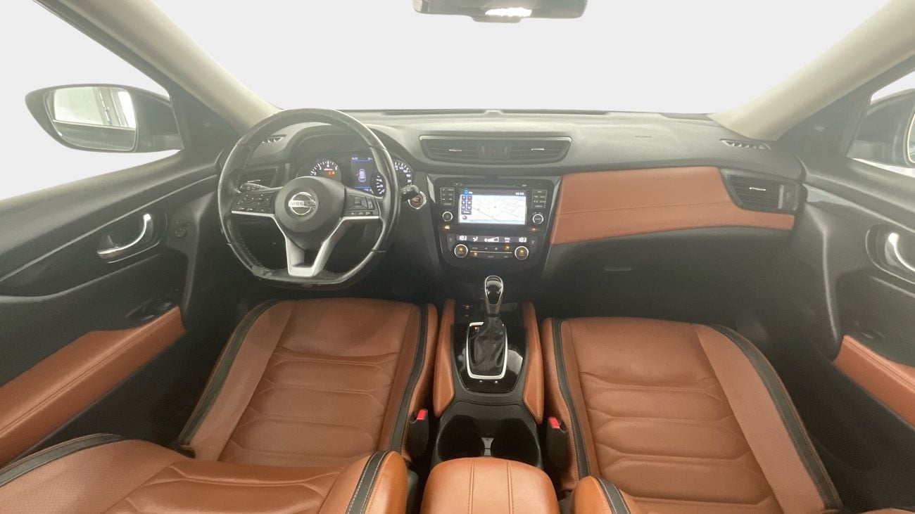 نيسان إكس تريل 2.5 SL 4WD 7STR AUTO LANE DEPARTURE | شامل الضمان | 0 ﺪﻔﻋﺓ ﺃﻮﻟﻯ