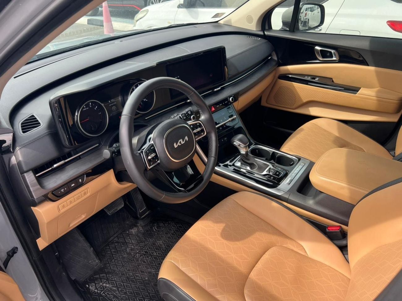 كيا كارنيفال EX KIA CARNIVAL