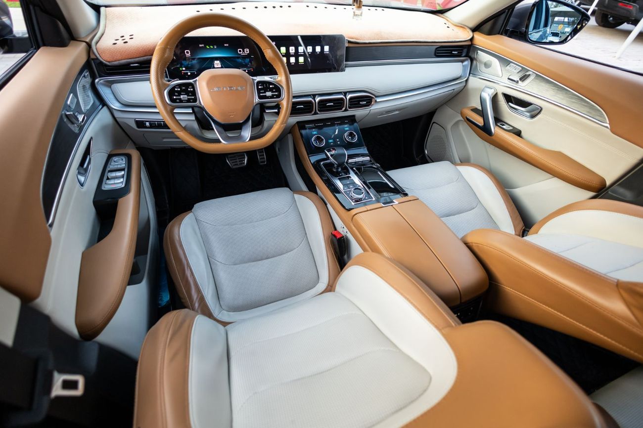 Jetour X70 Plus Luxury 1.6T