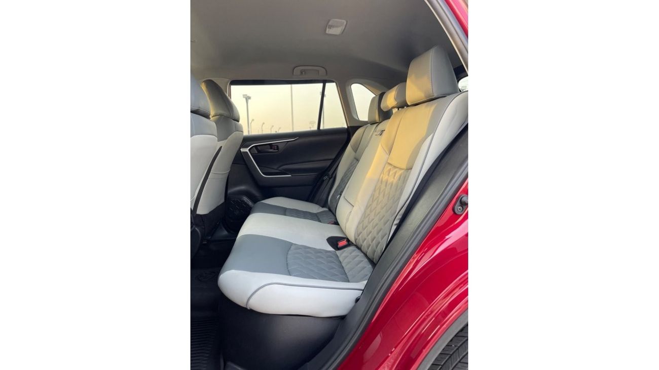 تويوتا راف ٤ 2021 TOYOTA RAV4 LE HYBRID 4x4 IMPORTED FROM USA