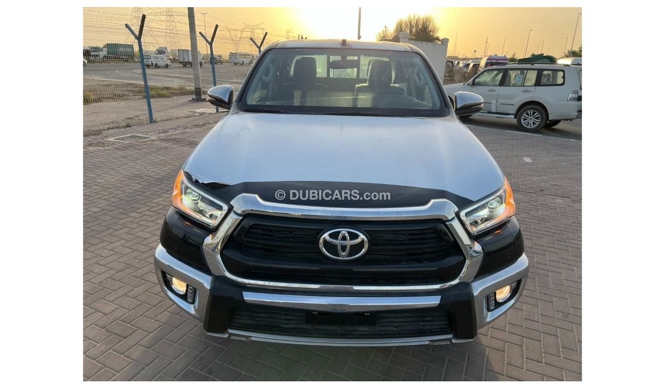 Toyota Hilux S GLX Double Cab 2.8L 4-Cyl Diesel (Full-Option)