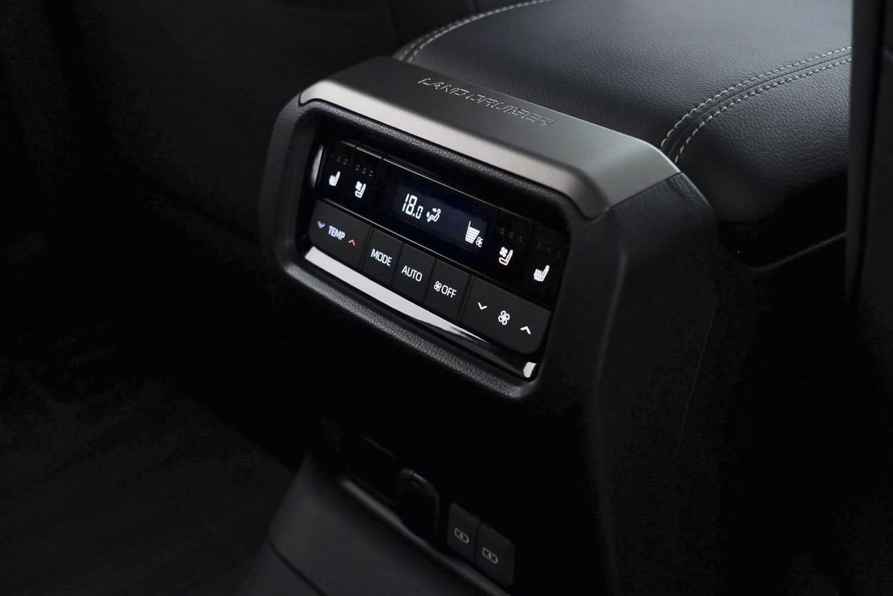 Toyota Prado Adventure Mono Tone 2.4T