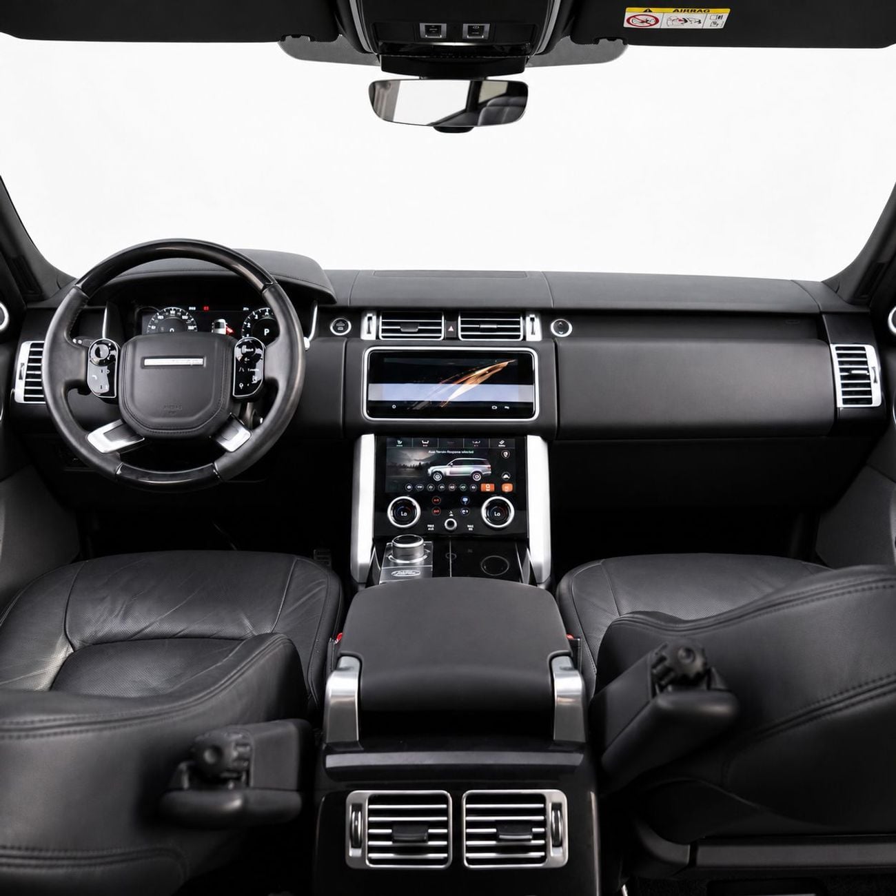 Land Rover Range Rover VOGUE SE AED 2,682 P.M • 0% Downpayment • Range Rover Vogue SE V8 • 1 Year Warranty