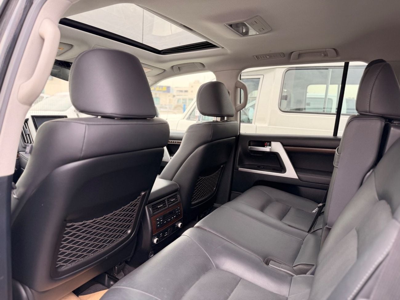 Toyota Land Cruiser GXR Sahara Full Option