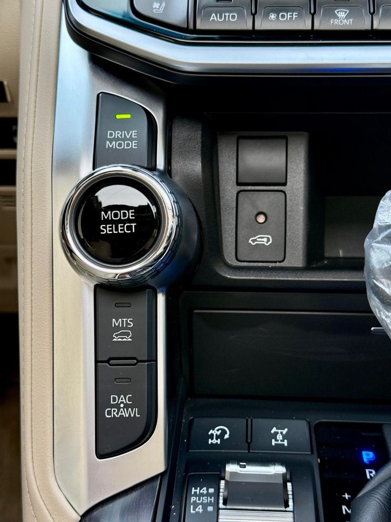 تويوتا لاند كروزر GXR 3.5L