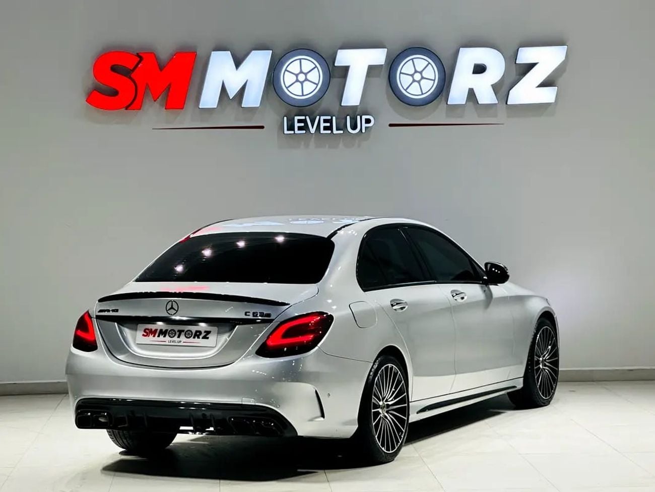 مرسيدس بنز C 200 AMG AVANTGARDE