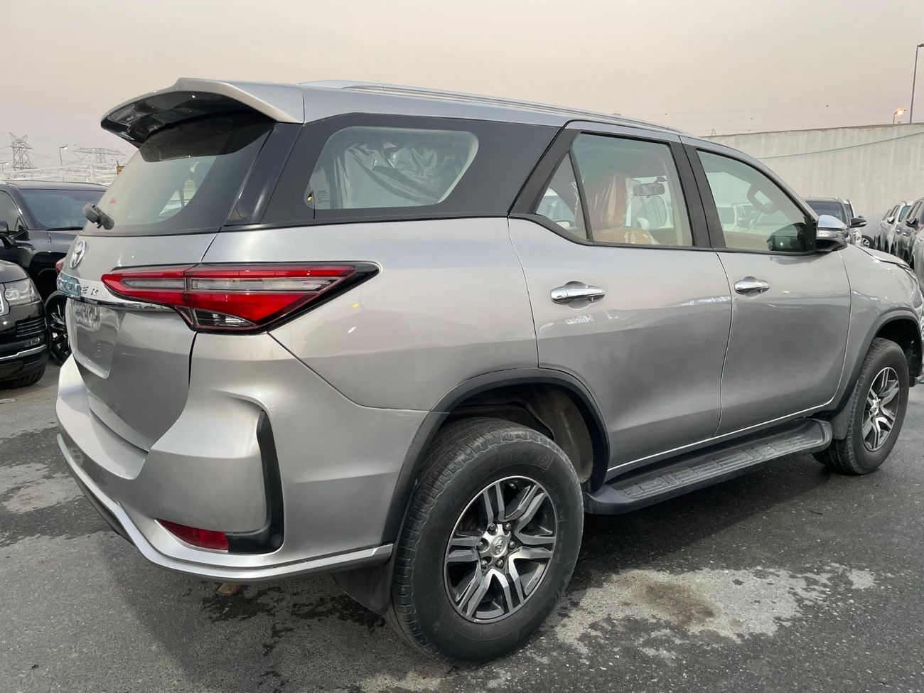 تويوتا فورتونر EXR 2.7L (160 HP)