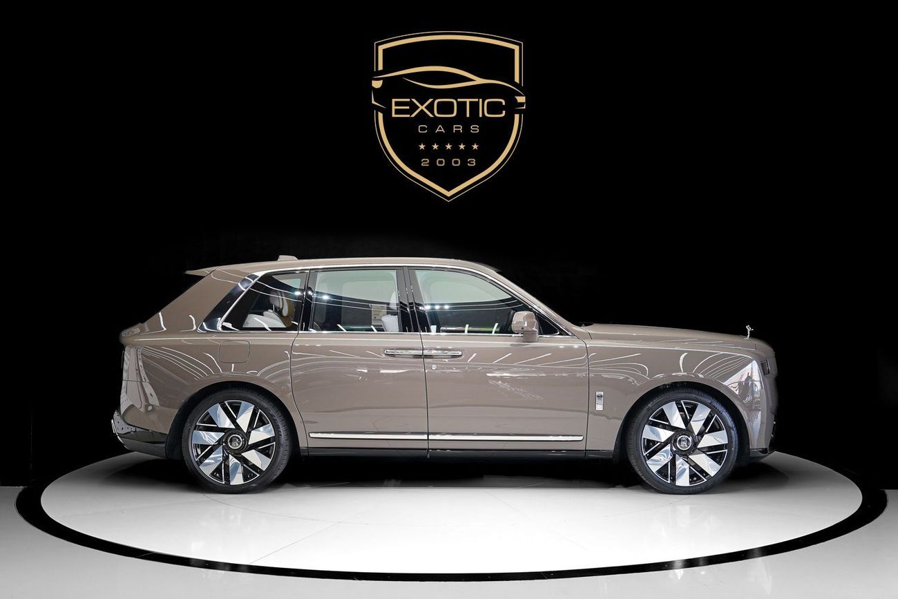 Rolls-Royce Cullinan SILVER BADGE