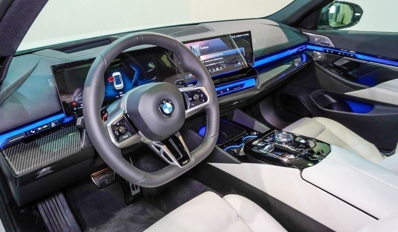 بي أم دبليو 530i Sedan Master M Sport Pack