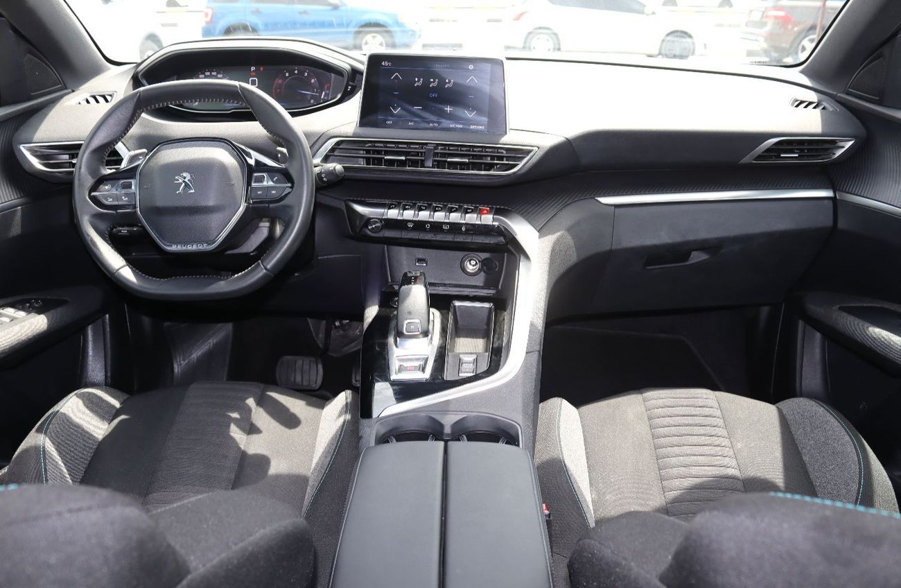 بيجو 3008 بيجو 3008 خليجى بحاله ممتازه محرك 1.6 سى سى وممشى 56000 كم وسعر 52000  درهم