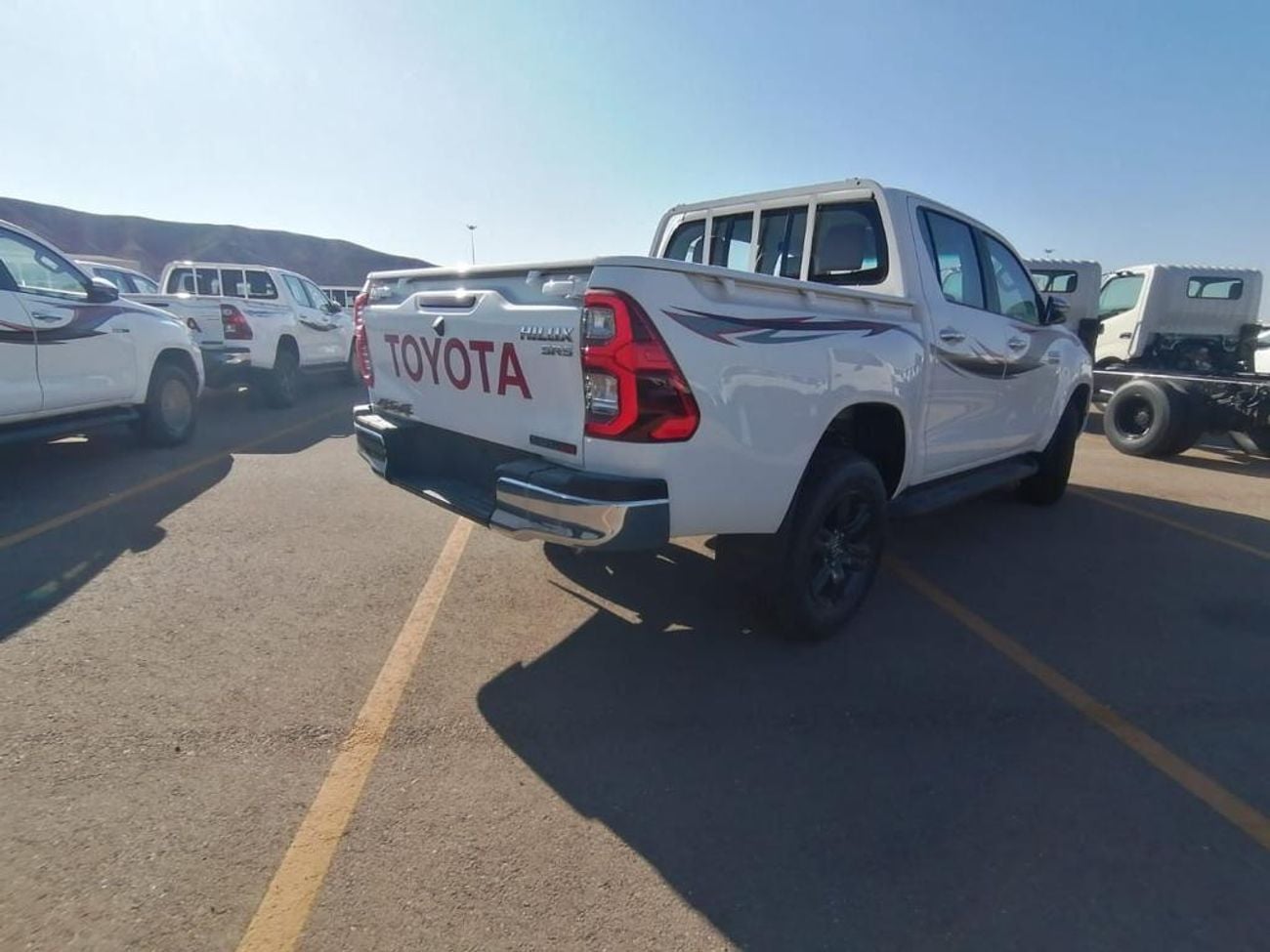 تويوتا هيلوكس Toyota Hilux SR5 2.4L 4*4 Diesel 2025