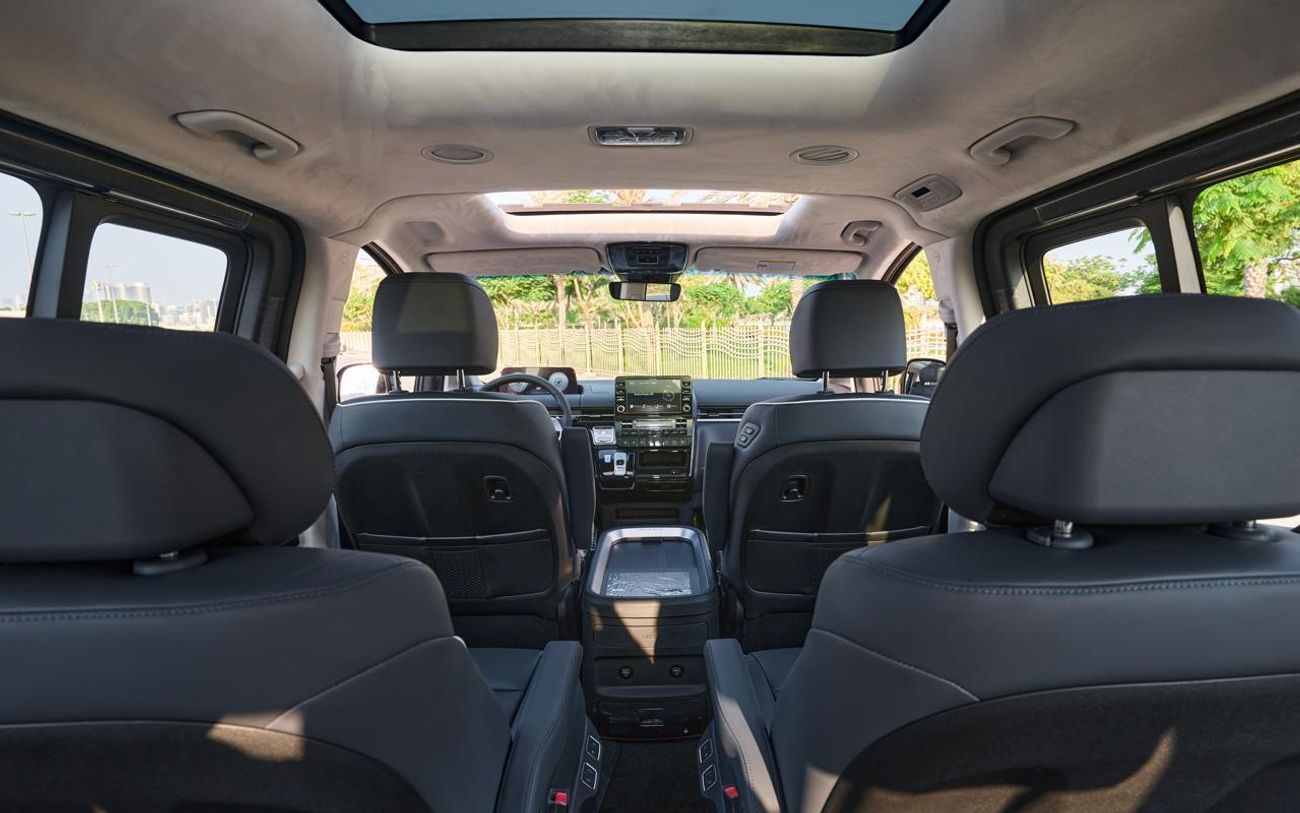 Hyundai Staria 3.5L Luxury (7 Seater)