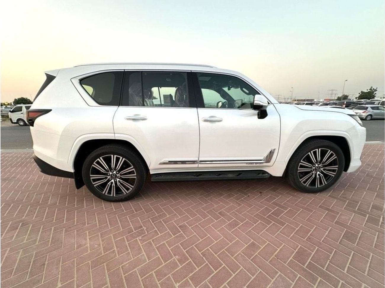 Lexus LX 600 Lexus LX600 Turbo Sport Signature