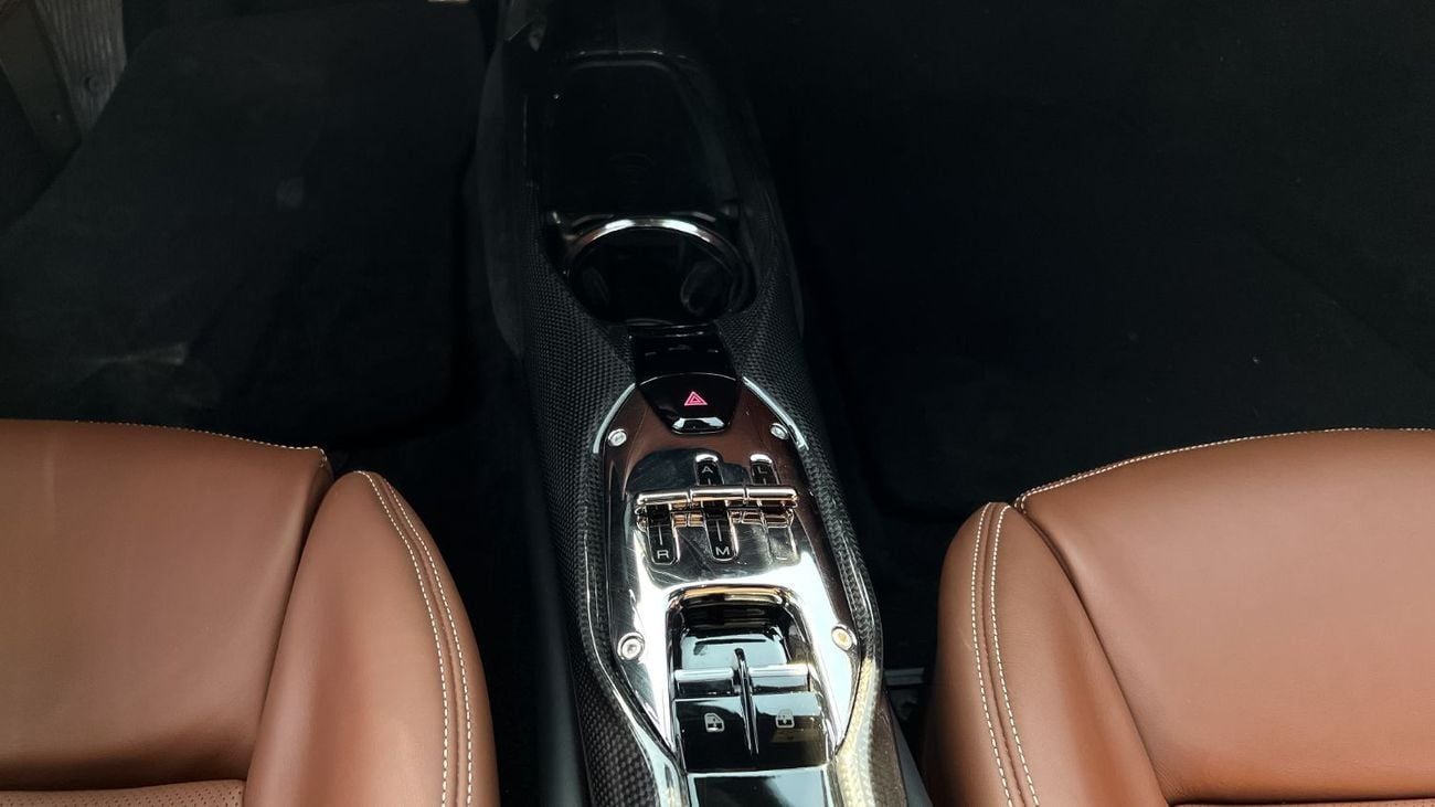 Ferrari 296 GTB 3.0T V6 PHEV FERRARI 296 GTB PHEV  FULL CARBON WARRANTY AND SERVICE