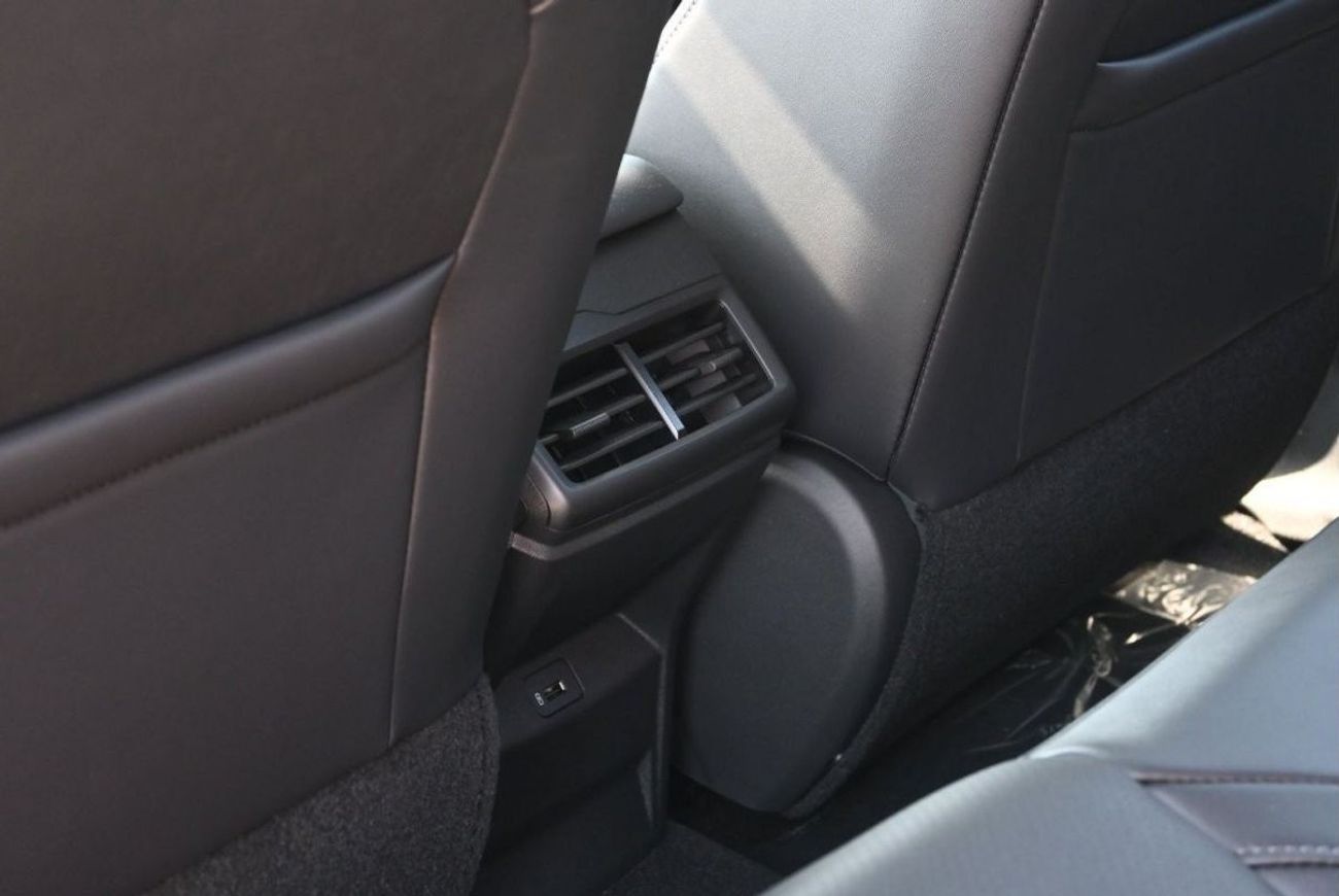 Changan Uni V Changan Uni-V 1.5L Turbo PHEV (Plug-In Hybrid) White Model 2023