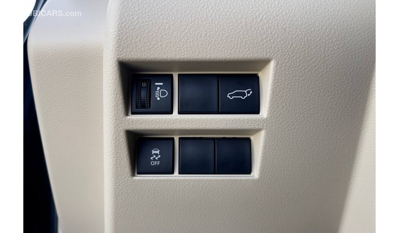 Toyota Land Cruiser GXR, 5dr SUV, 4.0L 6cyl Petrol, (4X4) Ventilated Seats Sunroof 2022MY