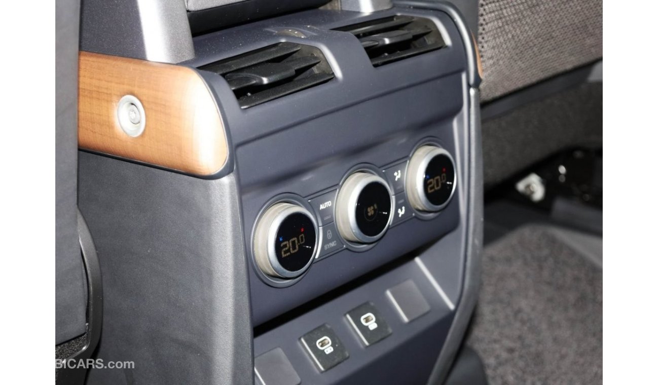 لاند روفر ديفندر 110 SE P300 | 5Yrs Warranty and Service PKG | GCC