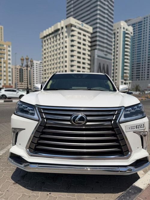 Lexus LX570 Lexus LX 570 Years 2018 platinum v8 full loaded petrol