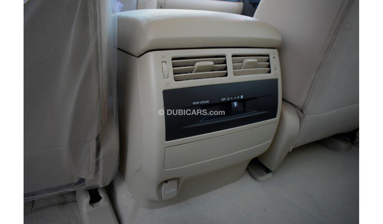 Toyota Land Cruiser 200 GXR V8 4.5L DIESEL AT