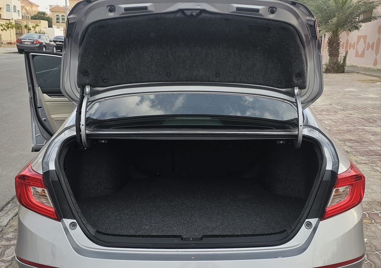 Honda Accord EX 1.5L