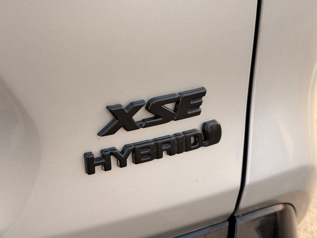تويوتا راف ٤ LTD HEV تويوتا RAV4 XSE هايبرد 2021، دفع رباعي، كاملة المواصفات، مستوردة من الولايات المتحدة الأمريكية