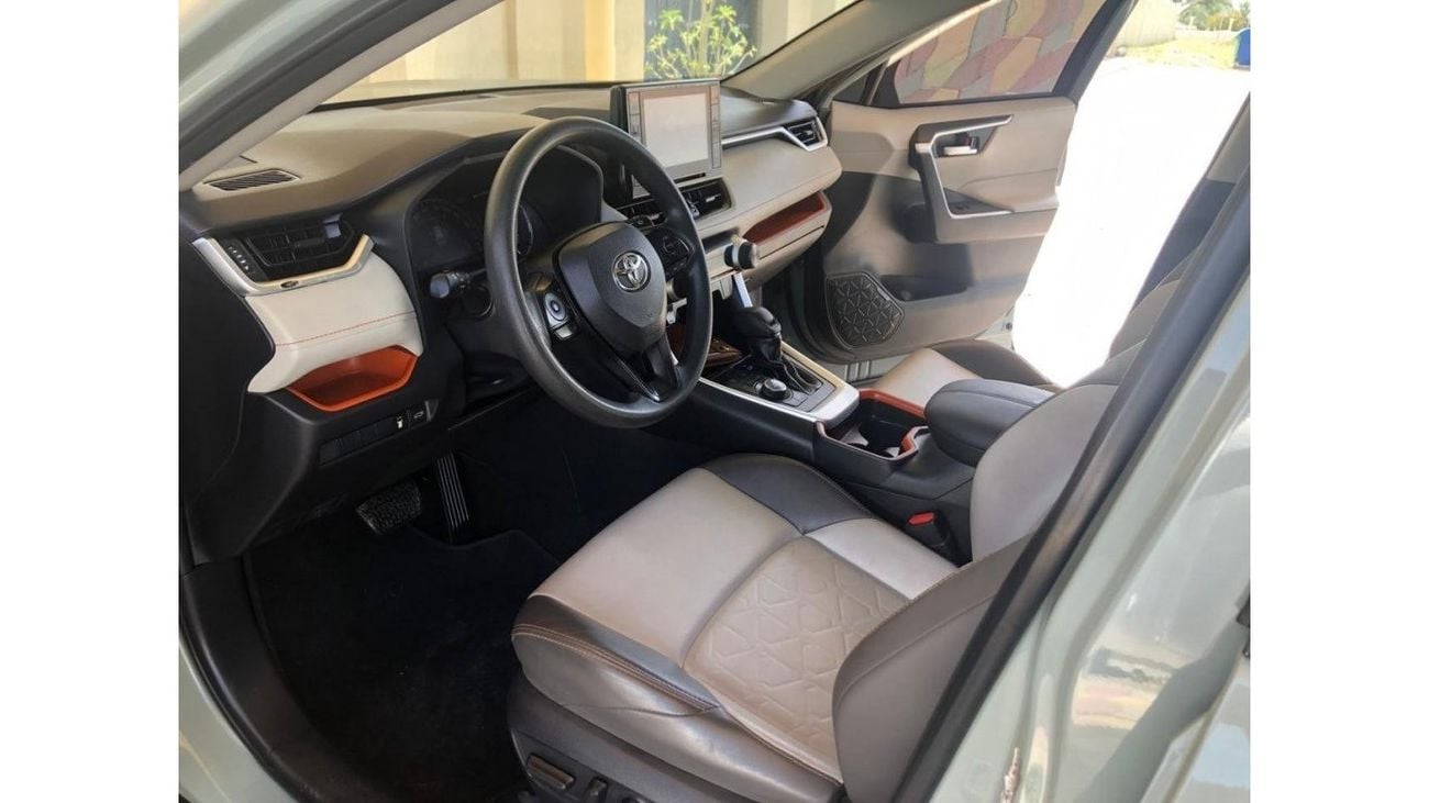 Toyota RAV4 TOYOTA RAV4 2020 ADVENTURE GCC SPECS,FULL TOP OPTION NO. 1