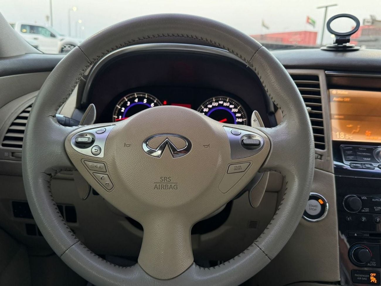 Infiniti FX35 EXCELLENCE Full Option - Excellent Condition